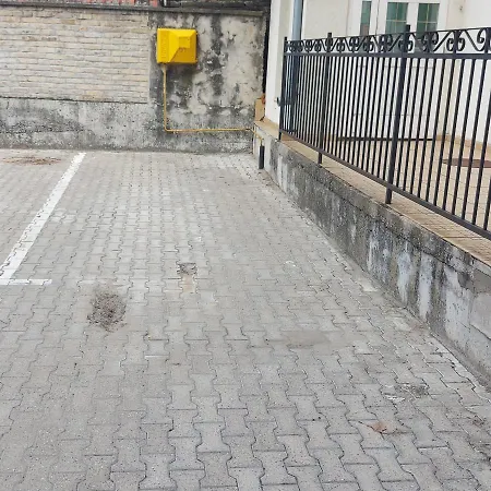 Apartment Sladana I Luna *