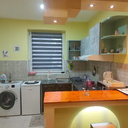 Sladana I Luna Appartamento *