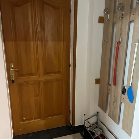 公寓 Sladana I Luna