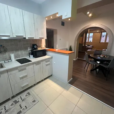 公寓 Sladana I Luna *