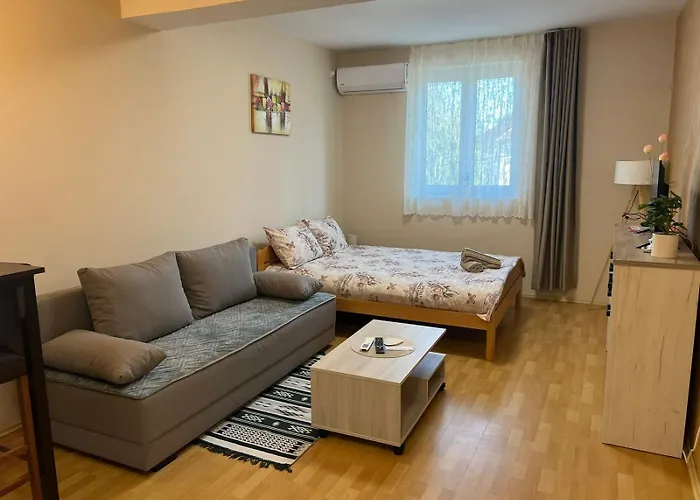 公寓 Sladana I Luna