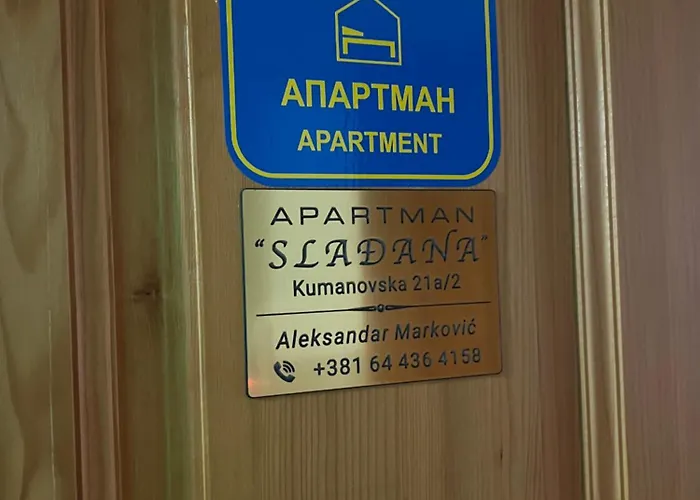 公寓 Sladana I Luna