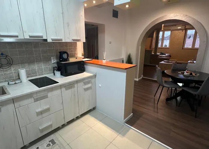 公寓 Sladana I Luna *