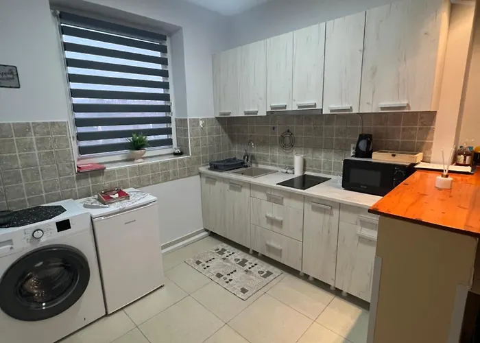 公寓 Sladana I Luna *