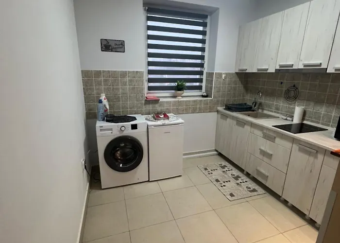 公寓 Sladana I Luna 苏博蒂察