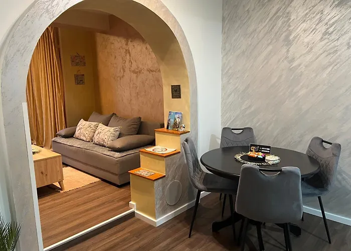 Sladana I Luna 公寓 苏博蒂察