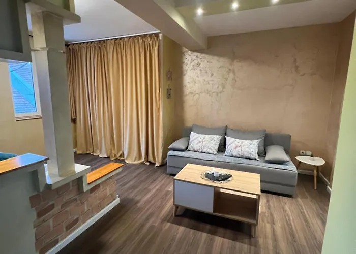 Sladana I Luna 苏博蒂察