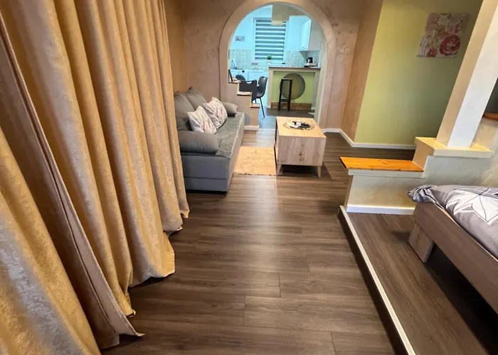 公寓 Sladana I Luna *