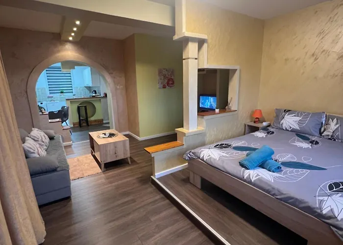 Sladana I Luna * 苏博蒂察